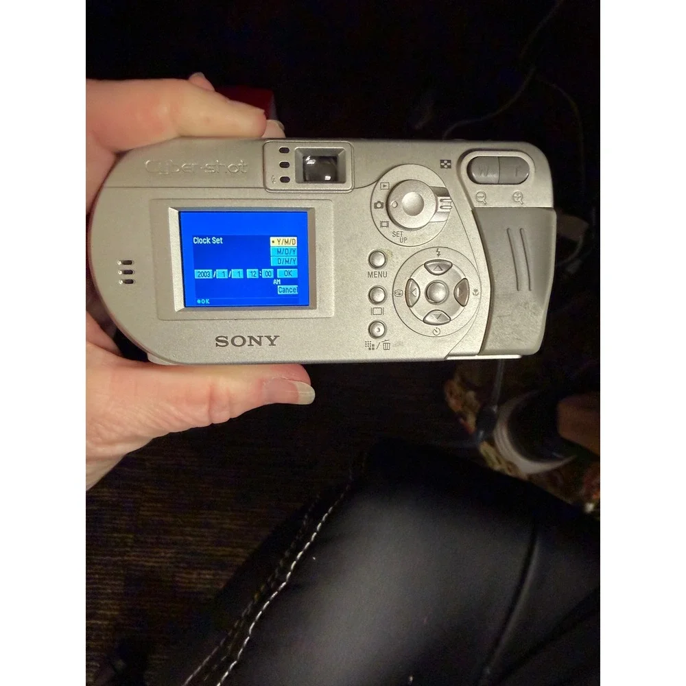 Sony Cyber-shot DSC-P72 3.2MP Digital Camera Silver 3x Optical Zoom Vintage Y2K